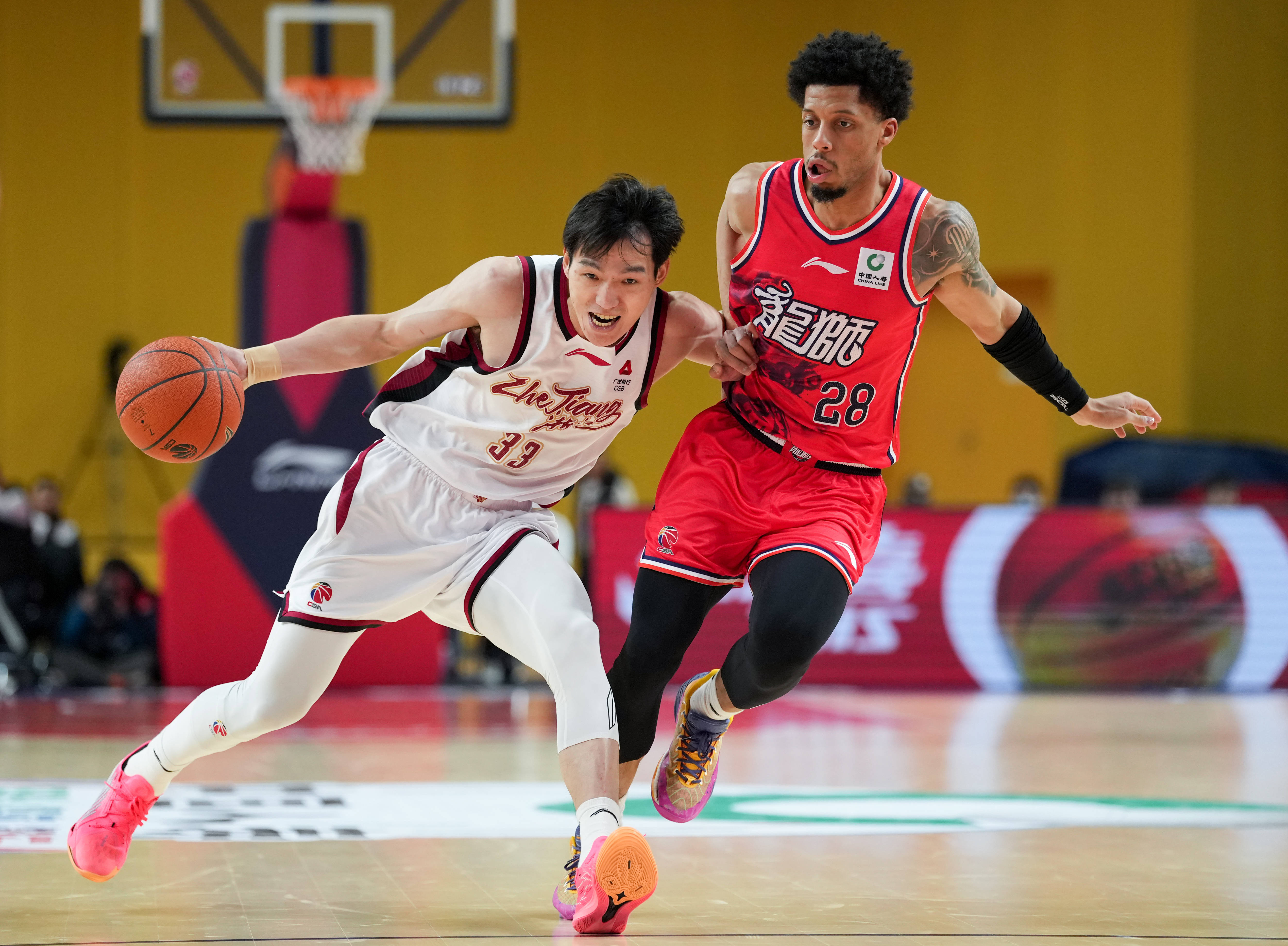 Sports清晨广州队备战CBA常规赛AC米兰围绕NBA常规赛队长鼓劲，现场解说直呼：东契奇与90激战FPX分钟的简单介绍